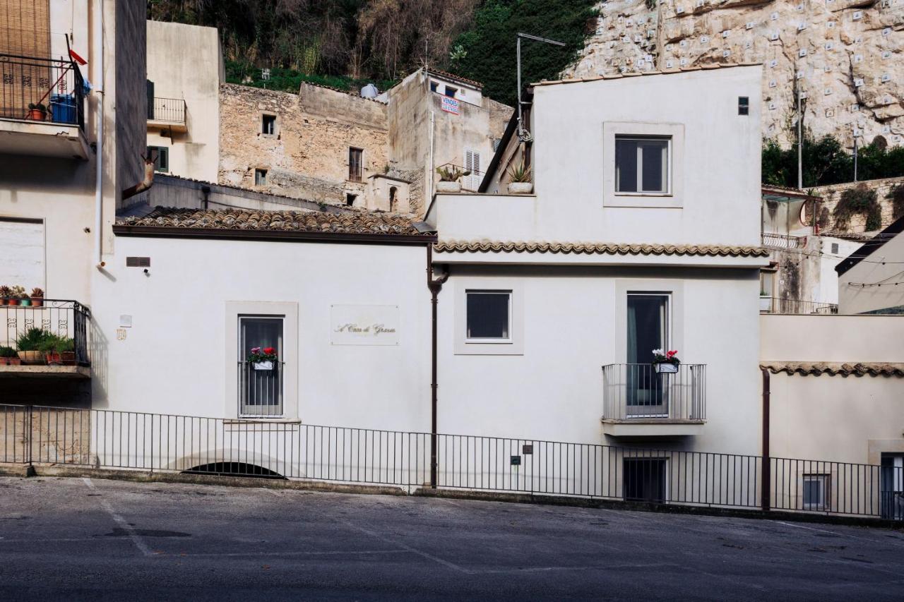 A Casa Di Grazia Bed & Breakfast Ragusa Exterior photo